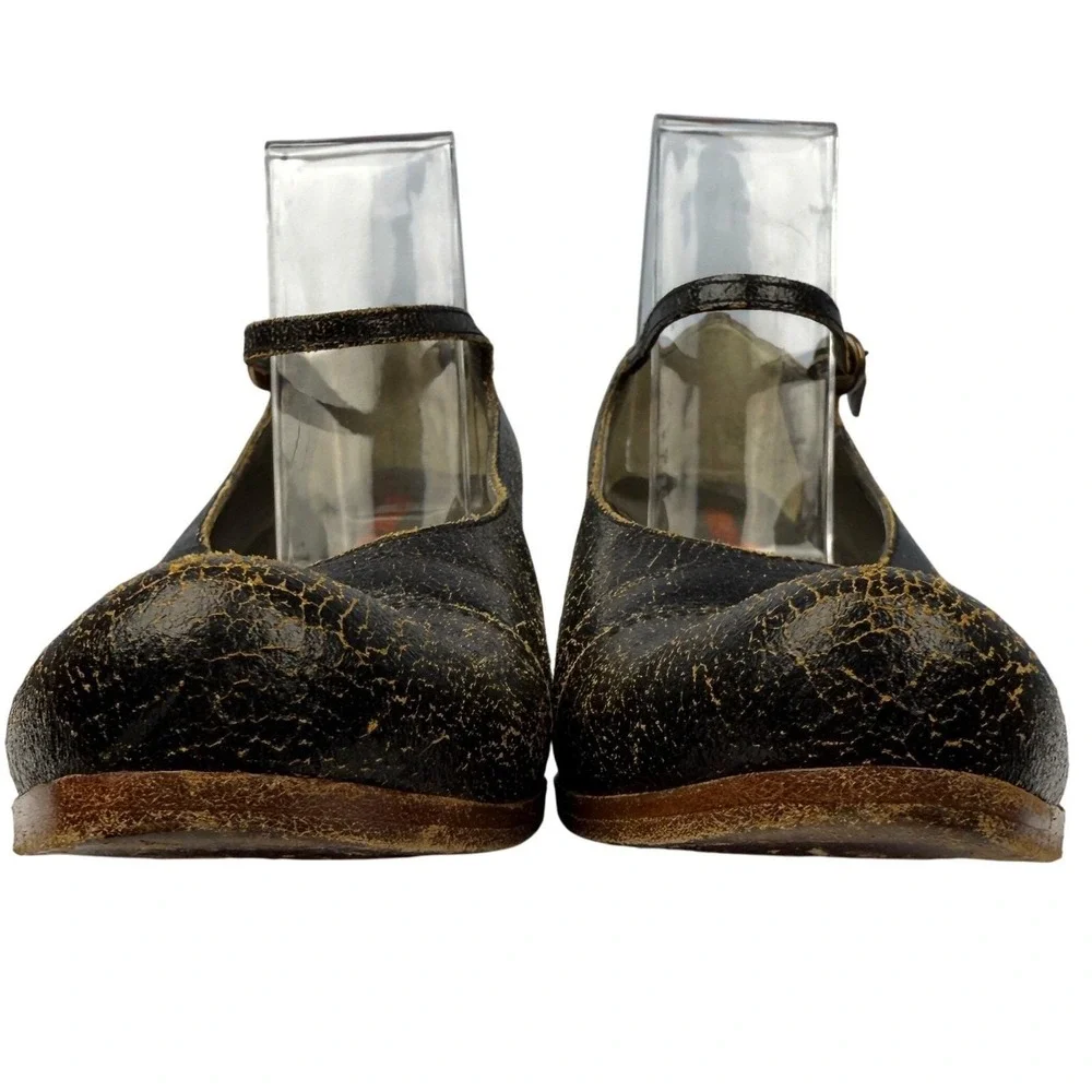 Vintage 2001 MIU MIU‎ Size 37 Black Crackle Leather Mary Janes Kitten Heels Y2K